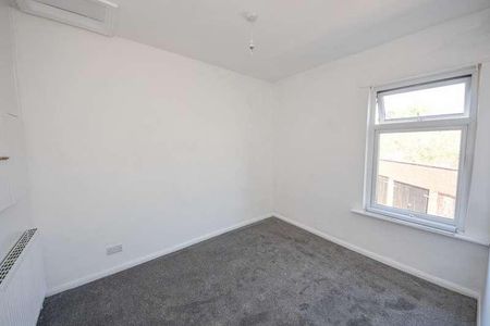 Gidlow Lane, Springfield, Wigan, WN6 - Photo 2