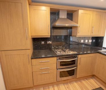 2 bedroom flat to rent - Photo 5