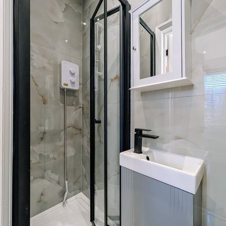 Studio Flat, Blenheim Mansions, SW2 - Photo 4