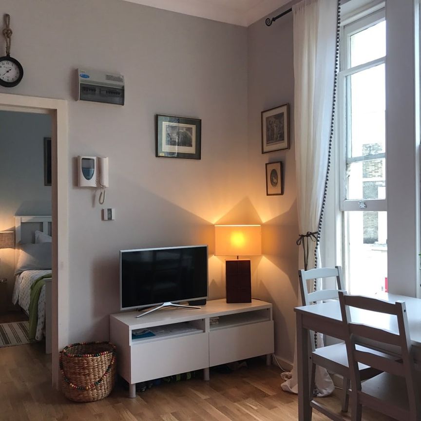 2 Bed Flat, Grittleton Road, W9 - Photo 1