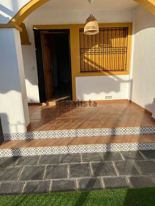 Alquiler de chalet adosado en Avenida Sánchez Lozano, 76 - Photo 1