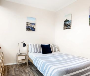 Stunning three bedroom terraced home - Photo 6