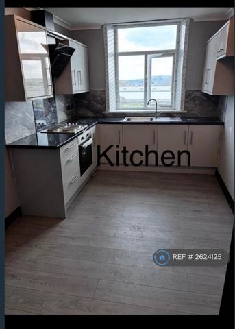 4 bedroom flat to rent - Photo 4