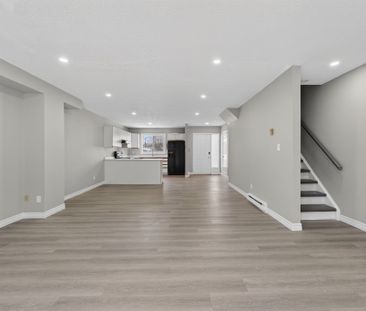 For Lease - 15 Watts Crescent Unit# 9, Collingwood, Ontario - Photo 4