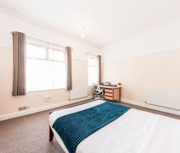 3 bedroom terraced house to rent - Photo 6