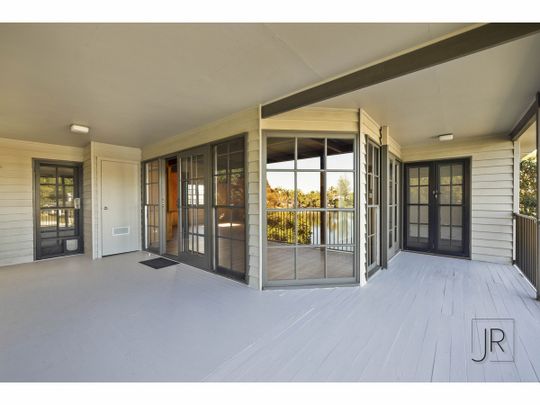 76 Poinciana Boulevard, - Photo 1