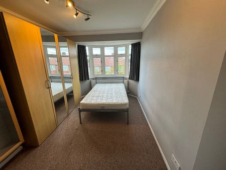 Newland Park Drive, Hull Road - P1754 - Photo 3