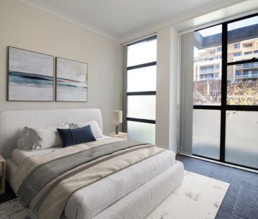 Immaculate Two-Bedroom Apartment - Photo 4