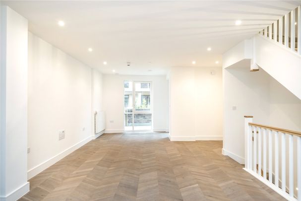 Baldwin Lane, London, SE3 9AY - Photo 1