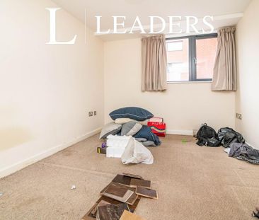 2 bedroom flat to rent - Photo 3