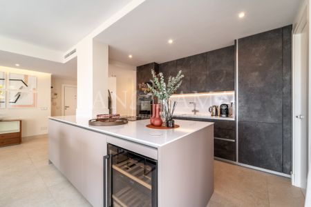 Luxury high-end apartment within one of Marbella’s most prestigious gated communities - Photo 3