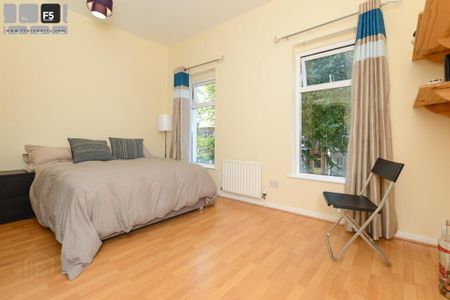 30 Deramore Avenue, Ormeau Road, Belfast, BT7 3ER - Photo 3