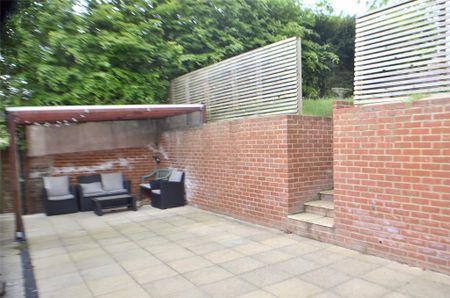3 bedroom detached house to rent - Photo 4