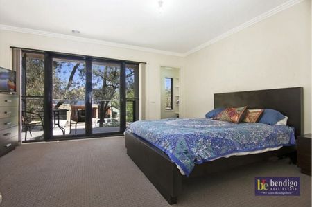 Modern Home in a Prime Kennington Location - Photo 2