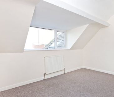 Deceptively spacious 3 bedroom mid-terraced property situated from ... - Photo 2