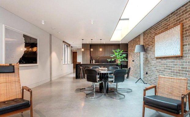 3 bedroom apartment to rent - Photo 1