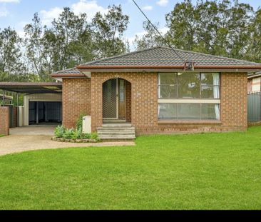 Spacious Three Bedroom Home with Inground Pool - Photo 4
