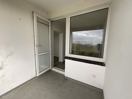 Großzügige geschnittene helle 3-Zimmer-Wohnung mit Balkon! - Foto 2