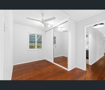 2 Amaroo Avenue, Ferny Hills, Qld 4055 - Photo 2