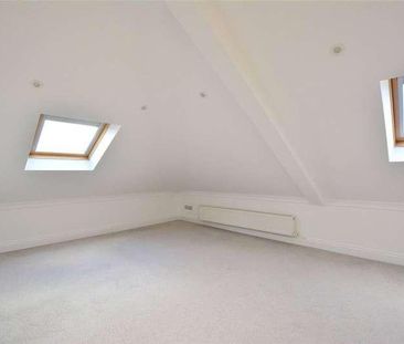 St Johns Park, Blackheath, London, SE3 - Photo 1