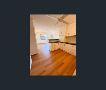 Newly Renovated Home in the Heart of Mundingburra - Photo 4