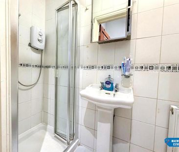 4 bedroom terraced house to rent - Photo 5