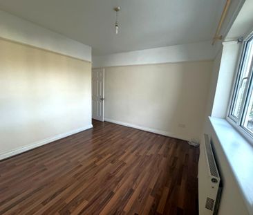 Rayners Gardens, Southampton - Photo 3