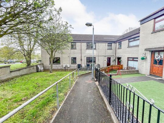 37 Hill Street, Lisburn, BT28 1YE - Photo 1