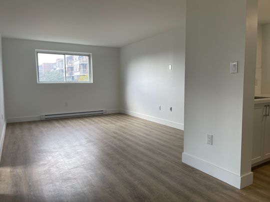 For Lease - 19 Regency Crescent Unit# 201, Whitby, Ontario - Photo 1