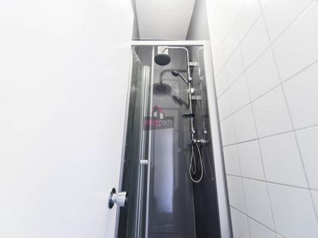 6 bedroom house to rent - Photo 4