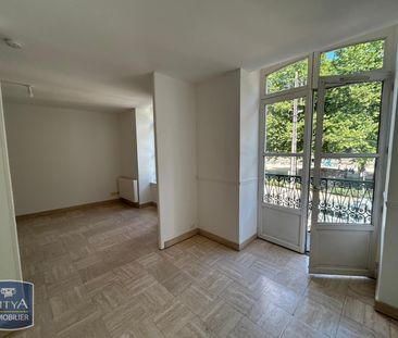 Location Appartement 2 pièces 53m² LAVAL 53000 - Photo 2