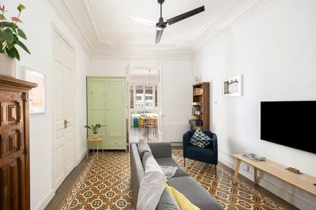 Carrer de Mallorca, Barcelona, Catalonia 08037 - Photo 2