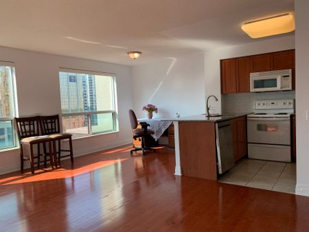 For Lease - 21 Hillcrest Avenue Unit# 2203, Toronto, Ontario - Photo 3