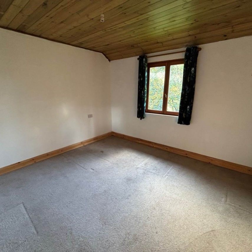 Cheddar Road, Axbridge, Somerset - Photo 1