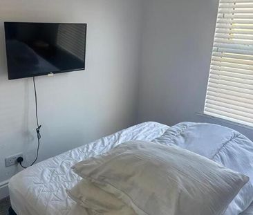 73 Tildarg Street, Belfast, BT6 8NJ - Photo 2