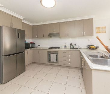 More space than meets the eye! - Photo 1