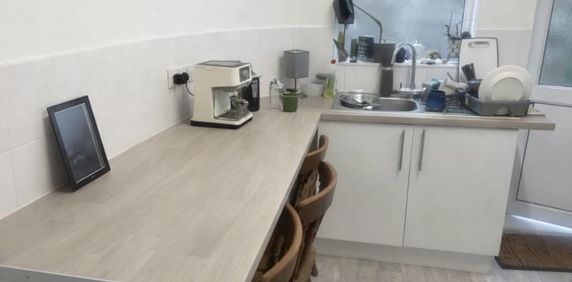 North Road East, Plymouth - Photo 2