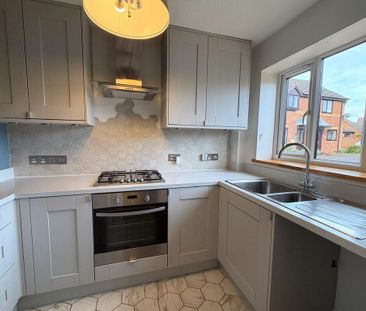 2 bedroom semi-detached to let - Photo 6