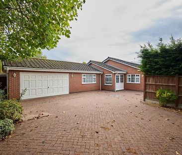3 bedroom detached house to rent - Photo 2