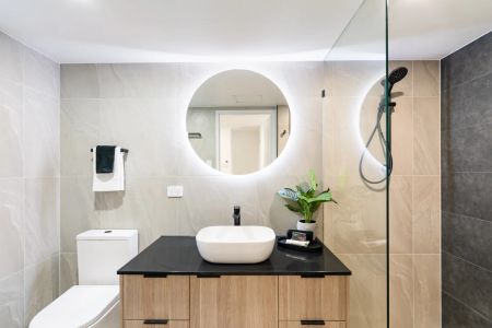 Unfurnished modern apartment - Photo 3