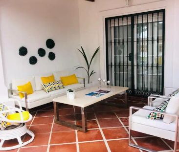 Casa o chalet de alquiler en Costabella - Photo 4