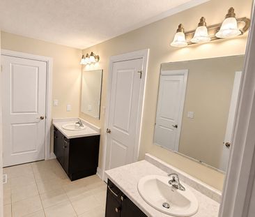 For Lease - 18 Jacob Detweiller Drive, Kitchener, Ontario - Photo 1