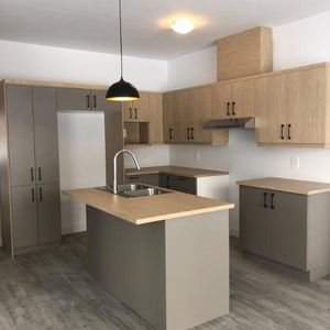 Logement 5 1/2 disponible maintenant - Photo 2