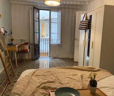 Carrer de la Unió, Barcelona, Catalonia 08001 - Photo 3