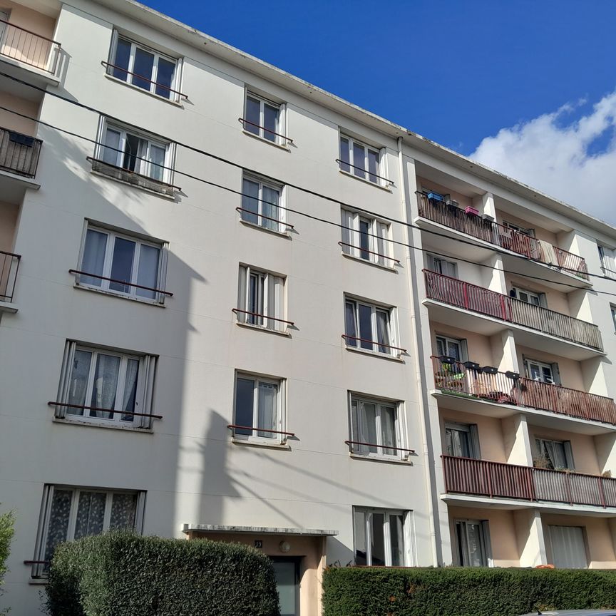 Appartement RUE LAGRIVE - REIMS - Photo 1