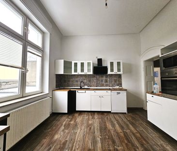 Großzügige Altbauwohnung in Meiderich mit Balkon im EG in ruhigem 4... - Photo 1