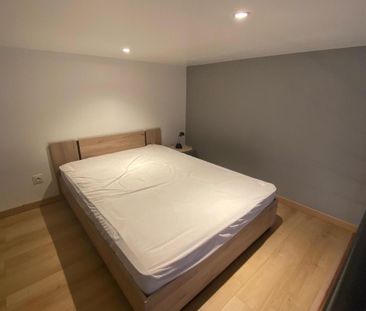 Location Appartement 1 pièce 30m² BORDEAUX 33000 - Photo 3