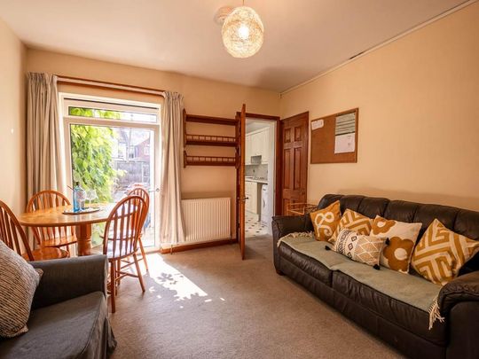 4 bedroom house to rent - Photo 1