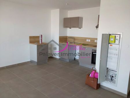 Location Appartement 3 pièces 59m² MONTEUX 84170 - Photo 2