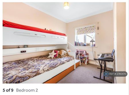 3 bedroom semi-detached house to rent - Photo 3